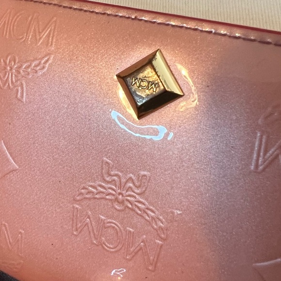 *FLASH SALE* MCM pink wallet - Picture 6 of 11